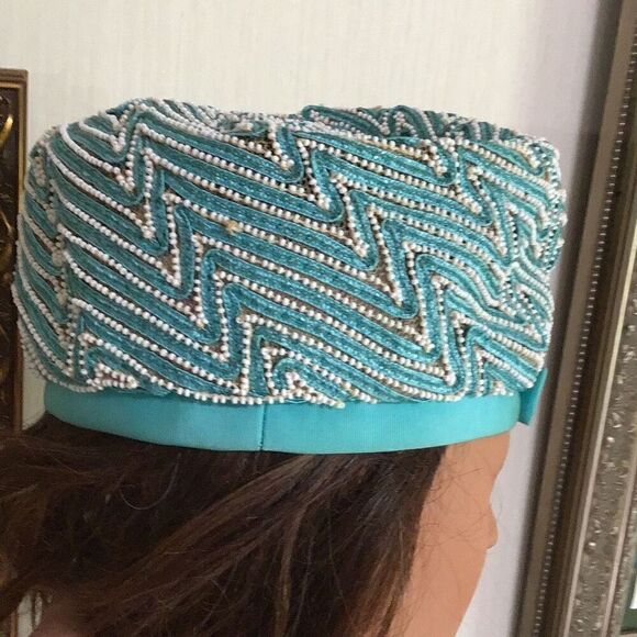 Beautiful vintage Lilly DACHE Dachetts beaded ladies hat main image 7